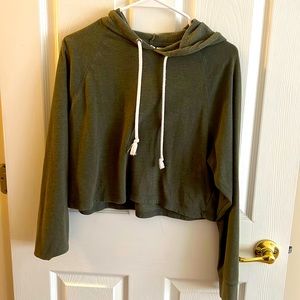 Green cropped sweatshirt